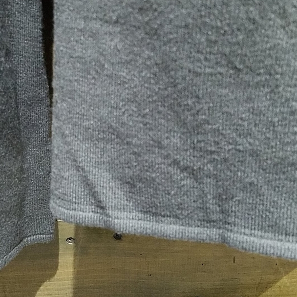GRAY TURTLENECK SWEATER SIZE LARGE ESSENTIAL CASUAL VERSATILE - Picture 6 of 8